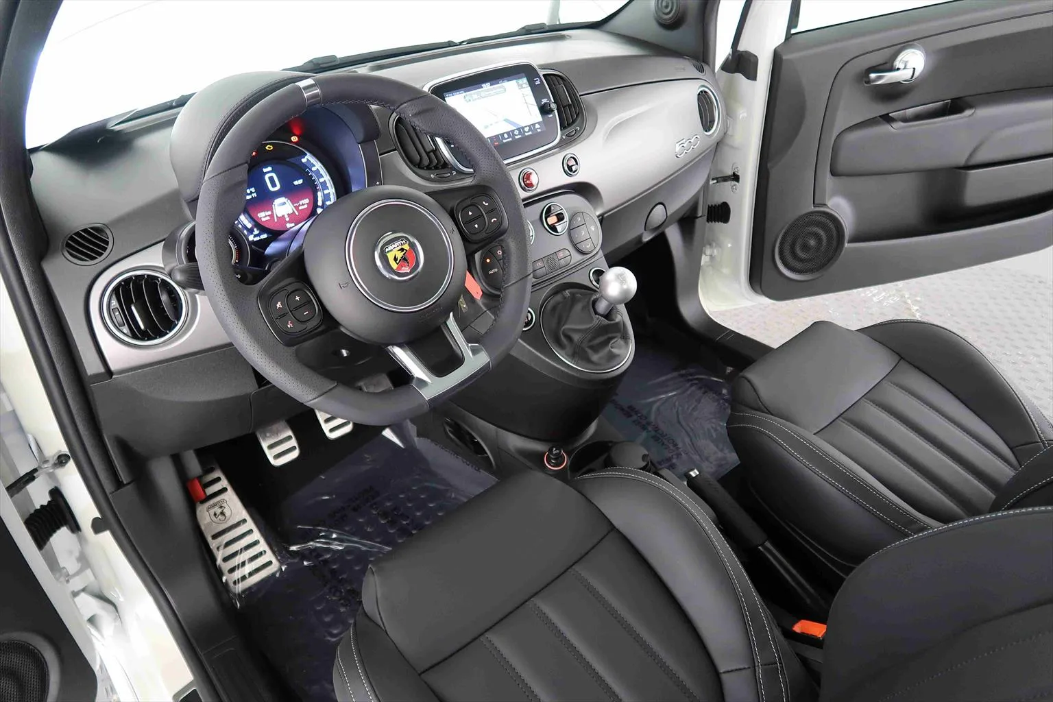 Fiat 500 Abarth 595 1.4 16V Turismo  Image 6