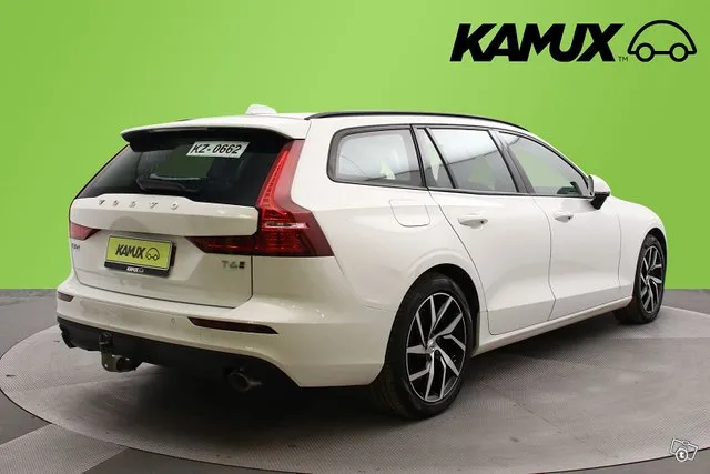 Volvo V60 T6 TwE AWD Momentum aut / Pilot Assist / PA-lämmitin / Panoraama / Vetokoukku / VOC / Image 4