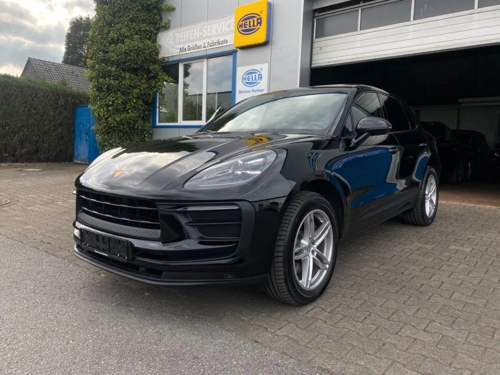 PORSCHE Macan 2.0 T Image 1